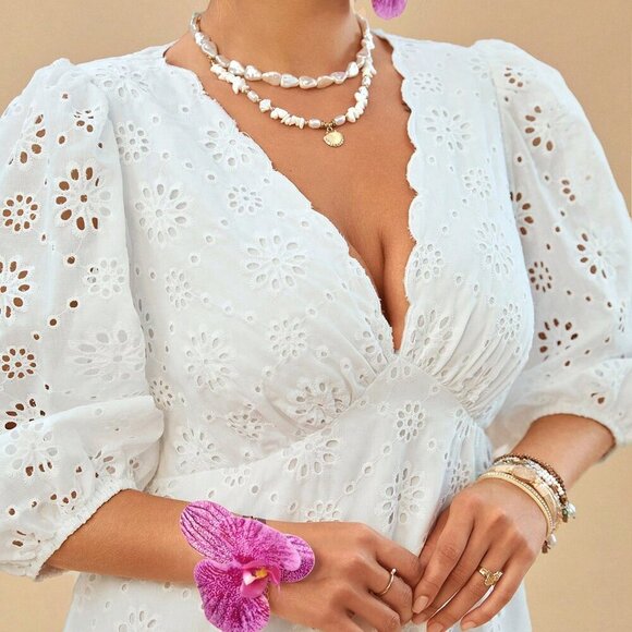 White Elegant Women's Plus Size Holiday Embroidered V-Neck Puff Sleeve Dress - Picture 6 of 6